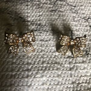 Gold Butterfly Rhinestone Earrings ✨
